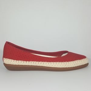 The Flexx Red Espadrille Skimmer *** runs small